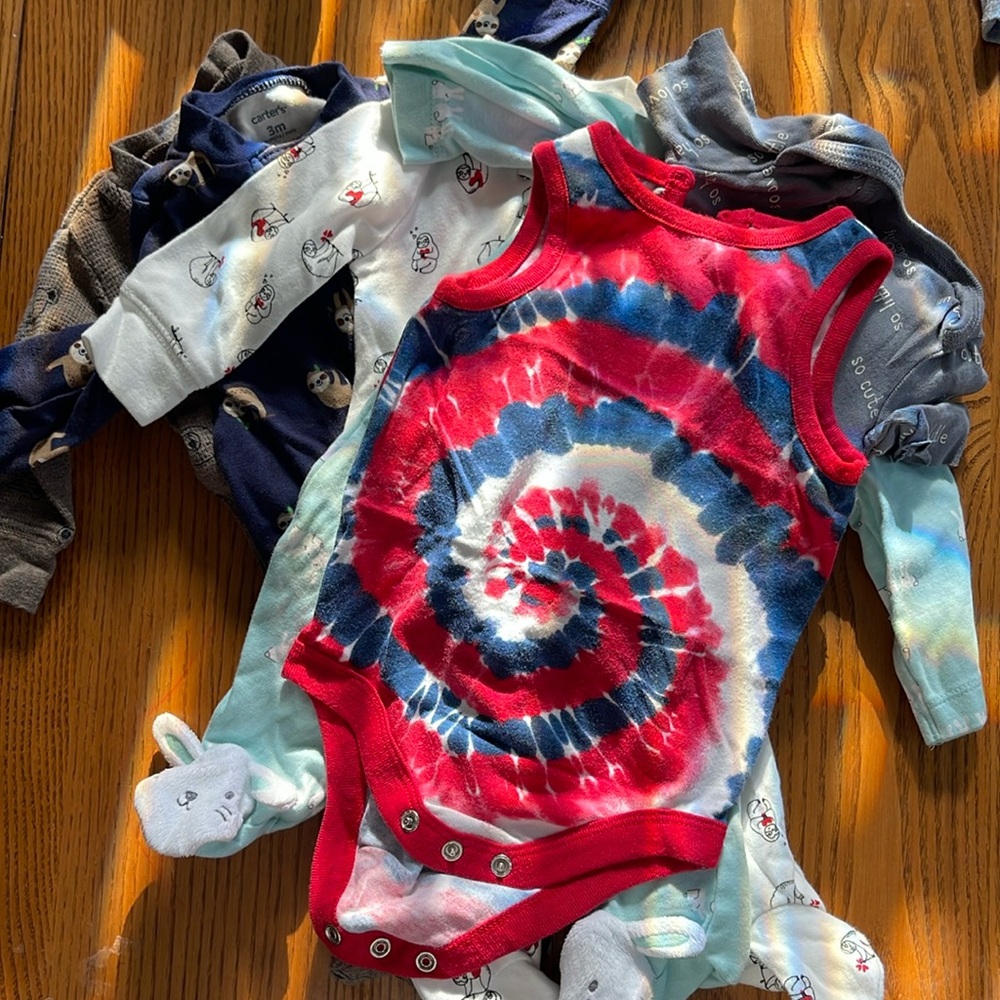 Lot of 3 month clothes 6 items